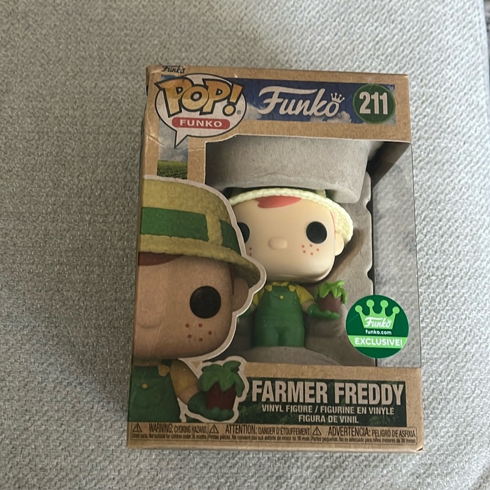 Funko Pop! Farmer Freddy Earth Day Exclusive Figure #211